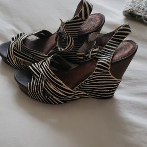 Sam Edelman brown & white pony wedge